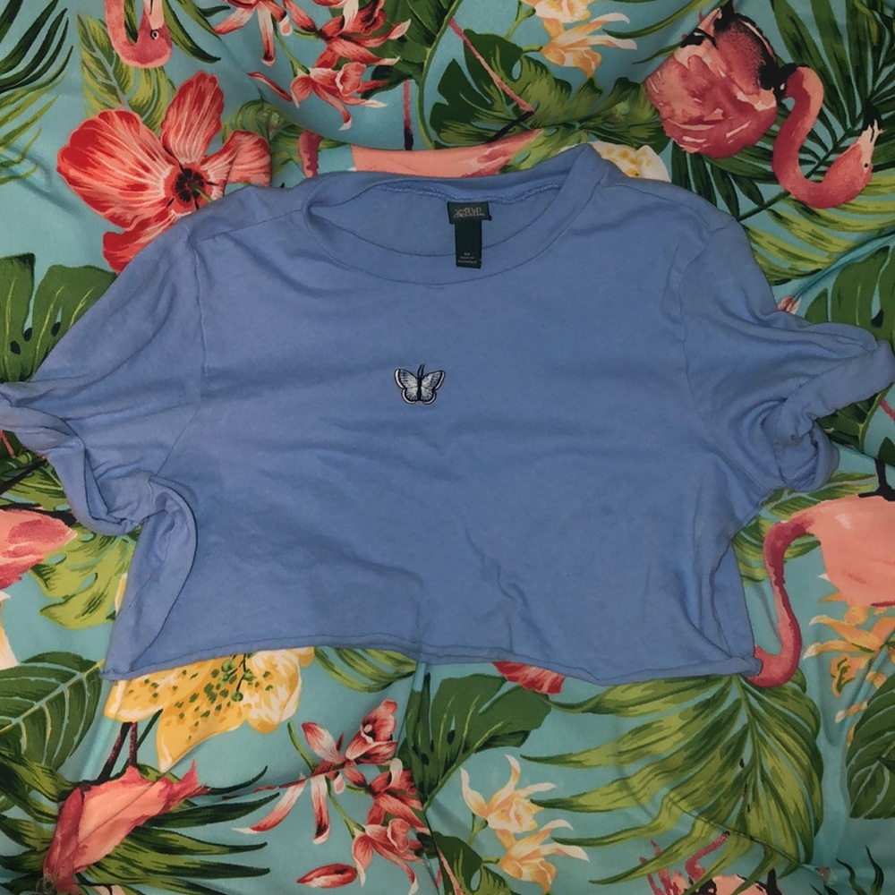 Butterfly cropped tshirt